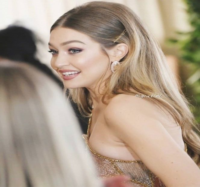 — înlănțuire de cuvinte. Respectiva curiozitate, precum și  atitudinea pe - 05 Loving underneath the pines