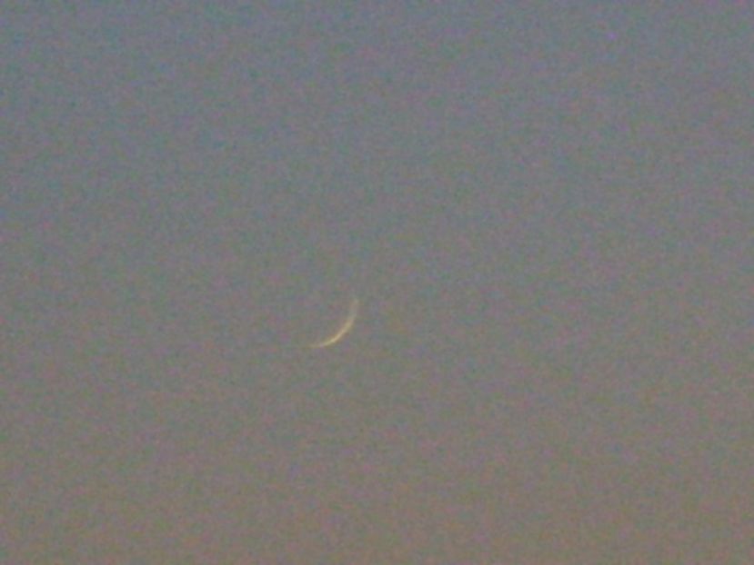 Luna noua in Varsator - Luna - Soarele si norii - 2