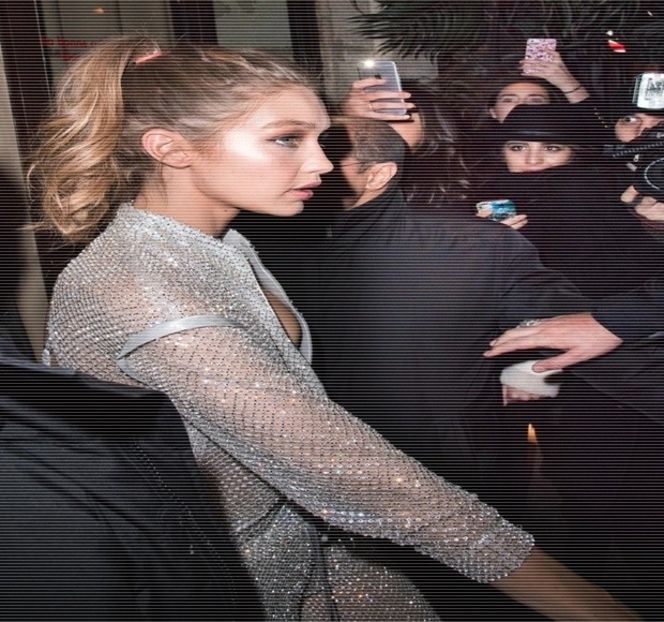 — Din partea lui. Ştia de la bun început că e un tip direct, dar nu se aştepta totuşi la o - 05 Loving underneath the pines