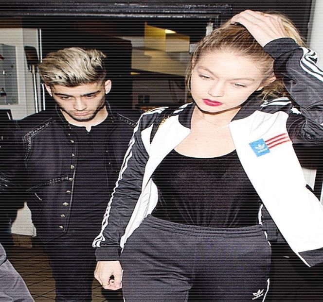 — O Toyota Camry. Priveşte în schimb peste propriul umăr, spre casa vecinilor, constatând - 06 Gave me bullets to my heart!