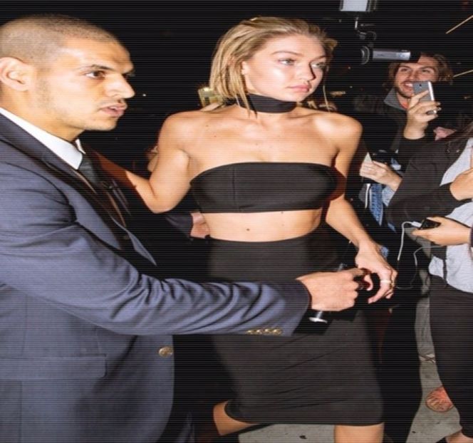 ━ Părăsească locuinţa, intuind că brunetul o aştepta probabil de cel puţin 5 minute. Aşadar, - 06 Gave me bullets to my heart!