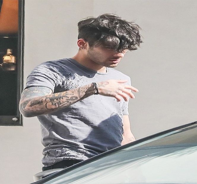 — Sperând că nu ar fi chestionat de către aceasta în legătură cu scăparea de mai devreme, - 06 Gave me bullets to my heart!