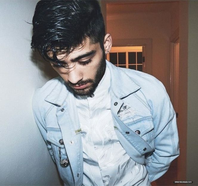 — plusându-le prin aceeași manieră plină de ironie, dar desigur, și tachinare. În schimbul - 06 Gave me bullets to my heart!