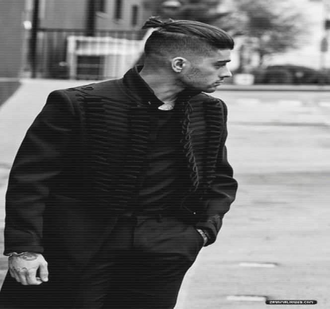 — Utilizarea patinelor, alunecând pe gheaţă în direcţia lui Gigi, printr-o viteză impusă. - 06 Gave me bullets to my heart!