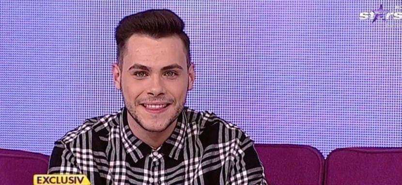 6D3F6D32-08EB-4071-B3BE-5642148F1632 - 001a Ereteam