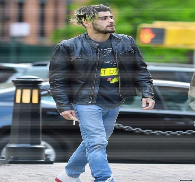 — Unei întrebări totodată, cu conotaţii subtile, dar sexuale, ştiind că aceasta ar reuşi să se - 06 Gave me bullets to my heart!