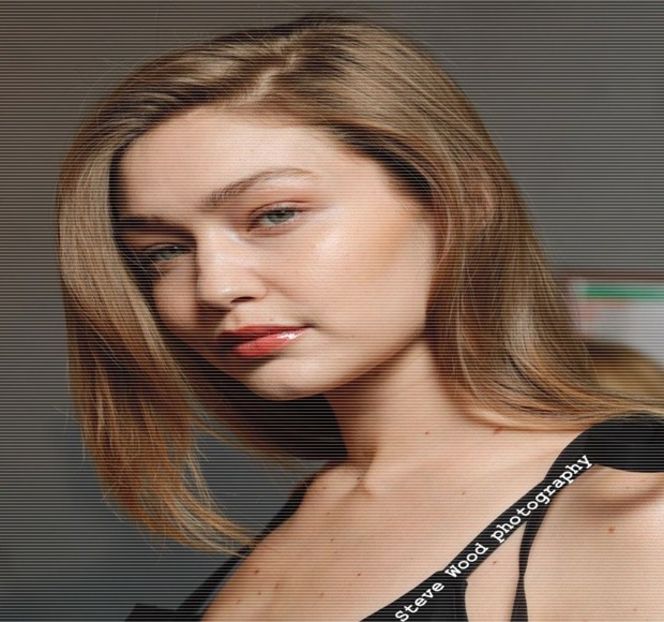 ━ În timp ce scena propriu-zisă are loc, ochii îi coboară undeva în zona buzelor acestuia, - 06 Gave me bullets to my heart!