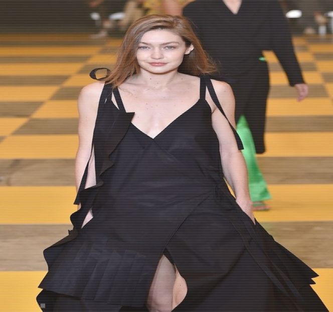 ━ Ai fi luat şi o trântă pe patine, dar asta e..” Pe aceeaşi tonalitate normală, îi comunică - 06 Gave me bullets to my heart!