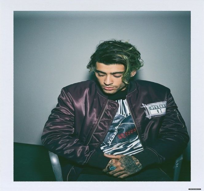 — Spre colțul acesteia printr-o mică scărpinare amuzantă, chiar dacă, de fapt, el doar o - 06 Gave me bullets to my heart!