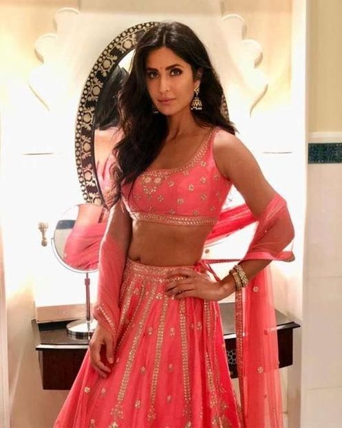 looking-for-a-lehenga-for-your-sisters-wedding-katrina-kaifs-pink-lehenga-fits-the-bill-1 - KATRINA KAIF POZE NOI 2020 ȘI POZE VECHI