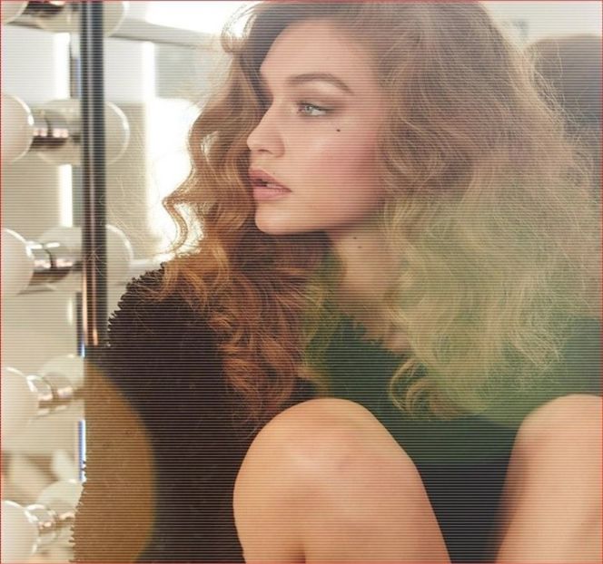 ━ Se rotesc vizibil amuzată, abţinându-şi, totuşi orice fel de comentariu cu privire la acest - 06 Gave me bullets to my heart!