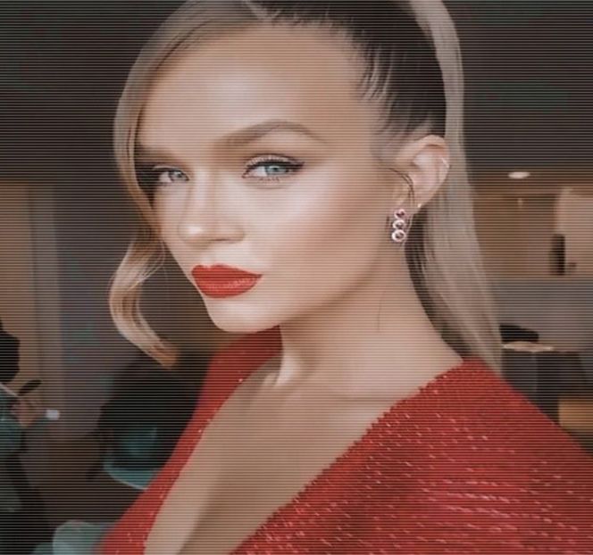 — La finele vorbelor abia rostite, o mică pauză vocală are loc, perioadă în care una dintre - 06 Gave me bullets to my heart!