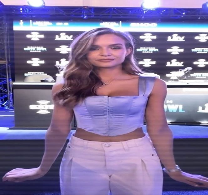 — Articulează următoarea idee: „Când ţi-am zis că poţi să distrugi totul în jurul tău, inclusiv - 06 Gave me bullets to my heart!