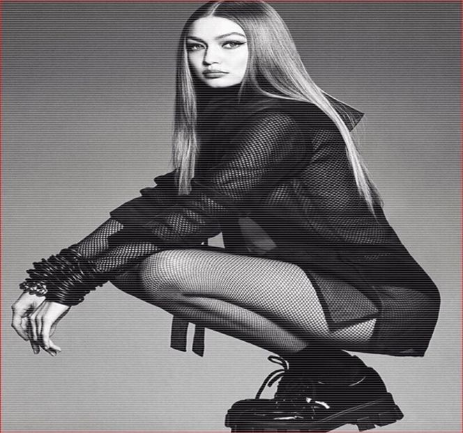 ━ „E în regulă, nu trebuie să-mi mulţumiţi.” Constată simplu, într-o manieră senină. „Ai mei oricum - 06 Gave me bullets to my heart!