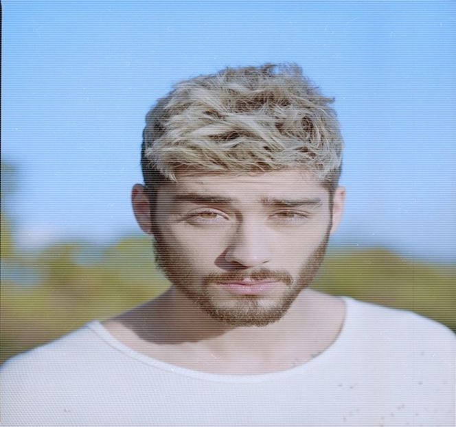 — Buzele ei se lipesc de obrazul lui. Cu toate că există apoi şi retragerea blondei, când - 06 Gave me bullets to my heart!