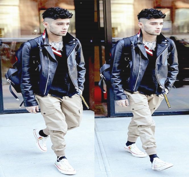 — Mai mici, pe de o parte şi de alta, ajungând totodată la concluzia că cea mică o sâcâia, - 07 Mistletoe could pull us closer