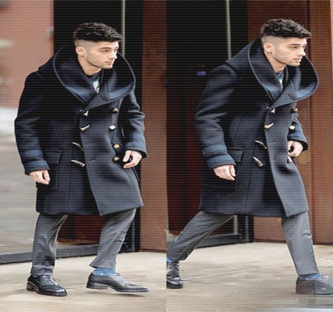 — Inscripţionat textul: „You are braver than you believe, stronger than you seem and - 07 Mistletoe could pull us closer