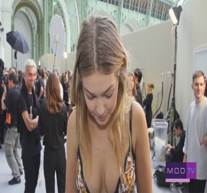 ━ Crezut pentru ea, dar şi aceea conform căreia brunetul cunoştea limba propriu-zisă. Cea - 07 Mistletoe could pull us closer