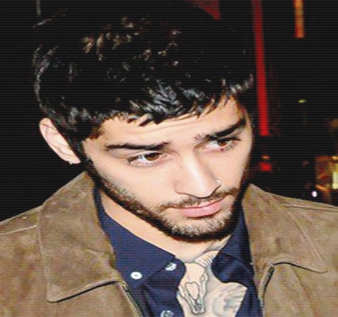 — Prinsese în legătură cu aluzia fabricată anterior, ambii concentrându-se de fapt asupra - 07 Mistletoe could pull us closer