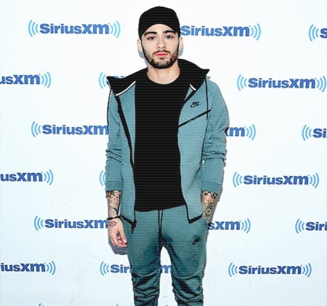 — Amuzamentului propriu printr-un râset iminent. „Nu-ţi place fasolea mea?” Pe o tonalitate - 07 Mistletoe could pull us closer