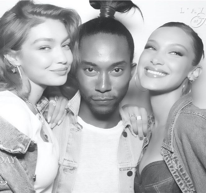 ━ Sa, anume aceea de a-i oferi „premiul” în adevăratul sens al cuvântului. Aşadar, deşi - 07 Mistletoe could pull us closer