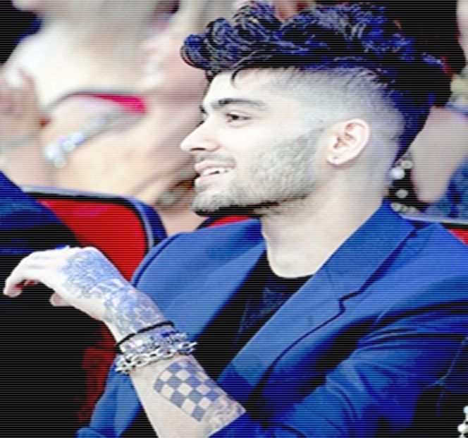 — Pura satisfacţie şi mulţumire de altfel. Totuşi, întregul moment nu reuşeşte a se bucura - 07 Mistletoe could pull us closer