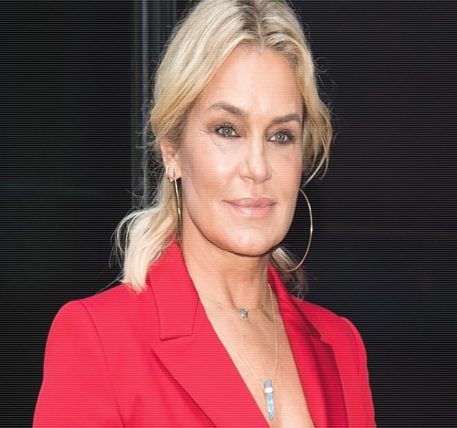 — Paşii o ghidează spre aceeaşi zonă, până ce, în cele din urmă prezenţa şi-o face simţită - 07 Mistletoe could pull us closer