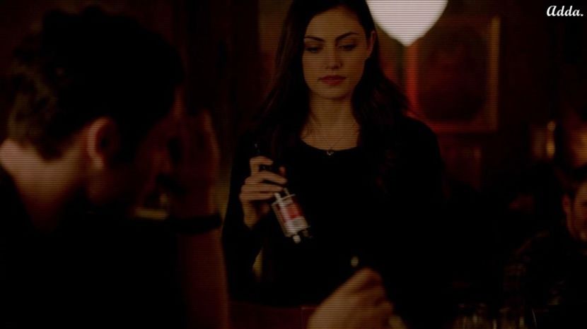 - E și cu tine acuma, ce să zici.. E sus, vorbește ceva cu frati-su, Maria si Ștefan. - xo - Episode 07