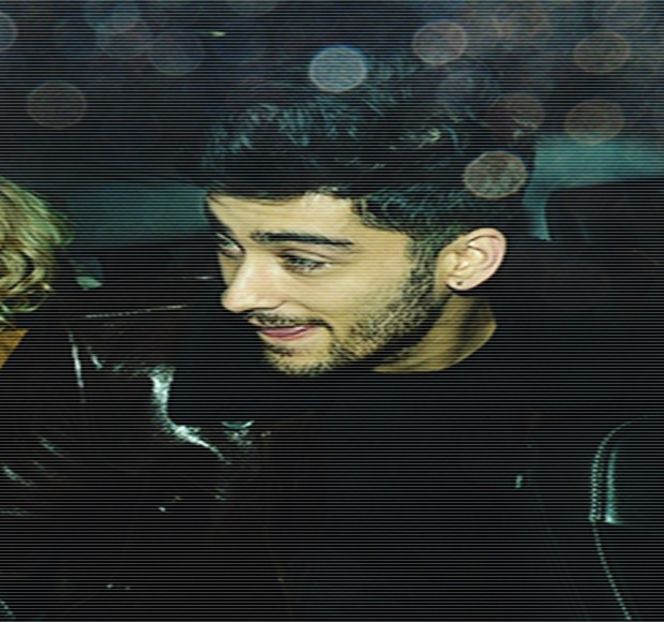 — Devine chiar scurt până ce ambii se opresc în dreptul uneia dintre casele de marcat, - 08 Made me let down my guard!