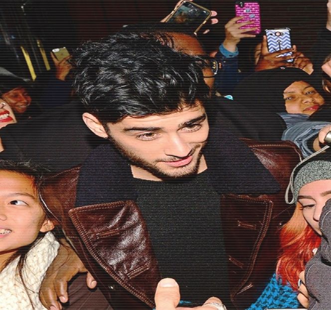 — Punctul său de interes se dovedeşte a fi mijlocul acestuia, pe care erau plasate diferite - 08 Made me let down my guard!