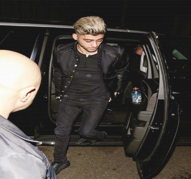 — Menţine o expresie serioasă, câteva secunde mai târziu cedează, şi astfel, răbufneşte - 08 Made me let down my guard!