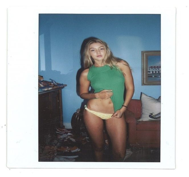 ━ În asentiment cu vorbele lui anterioare, procedează întocmai şi se descarcă emoţional: - 08 Made me let down my guard!