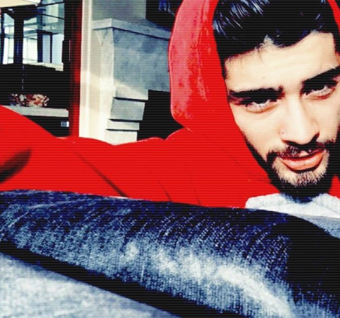 — Şi urcarea privirii doar pentru a-i admira în continuare ochii. Totuşi, între timp, îşi - 08 Made me let down my guard!