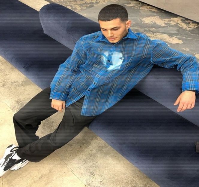 ━ De-ndată ce constată ceea ce urma să zică se opreşte, realizând o mică grimasă înainte - 08 Made me let down my guard!