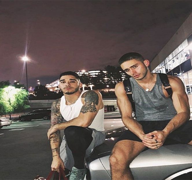 — Primise zâmbete sau saluturi la nivel gestual, acţiuni răsplătite printr-un zâmbet propriu. - 08 Made me let down my guard!