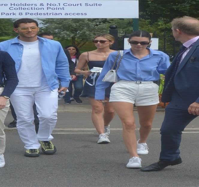 — Punct de interes devenindu-i, întâmplător, o idee enunţată anterior de către Zayn, însă - 08 Made me let down my guard!