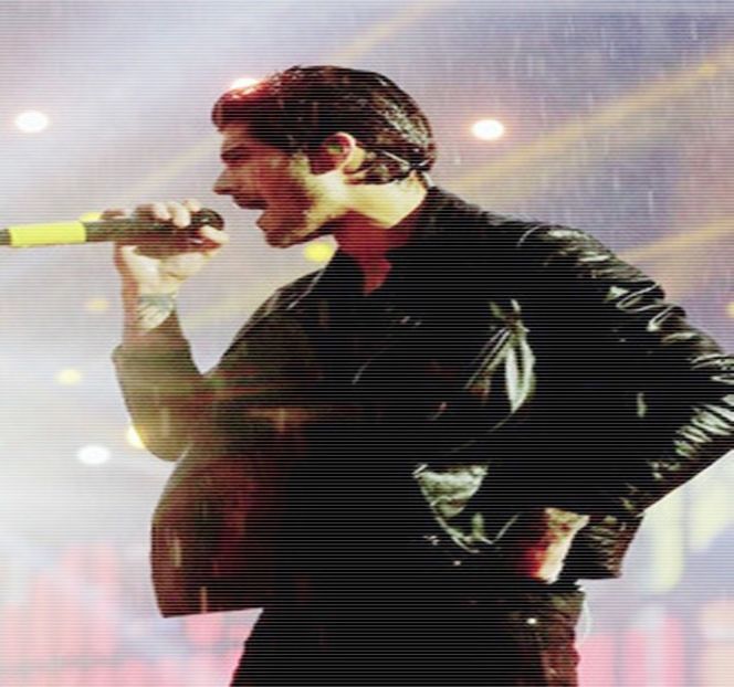 — Închid, bombănind următoarele: „Să ştii că.. uh, am b-bău..t.” Accentuează inconştient - 08 Made me let down my guard!