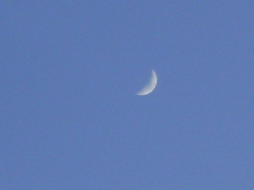 Luna in crestere in Taur - Luna - Soarele si norii - 2