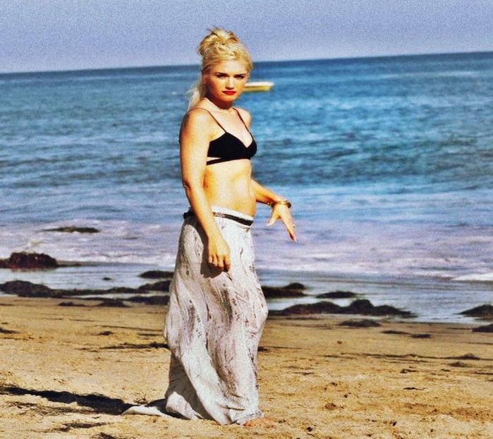 【Aphrodite】- ⚘ Gwen Stefani ⚘ - 02 Horizont makes love to the sea