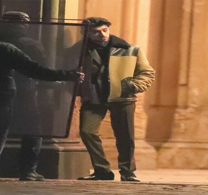 — Imediat ce se ocupă de plata drumului, unul oarecum lung şi poate chiar costisitor pe - 09 Distractin my thought of you