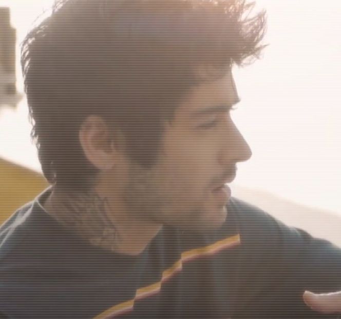 — Liberă spre interior. De îndată ce Gigi se conformează acestui aspect, procedează - 09 Distractin my thought of you