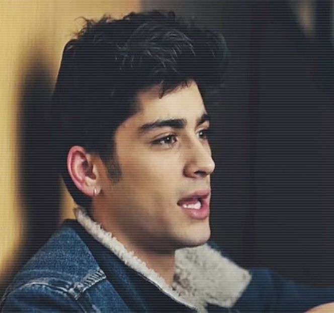 — Controlul, acordându-i atenție de tip auditiv și vizual. Comparația pe care blonda o - 09 Distractin my thought of you