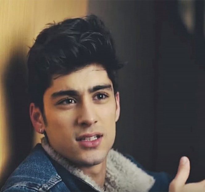 — Tu ai ceva de mărturisit aici.” În ciuda concluziei trase, aflat la marginea opusă a patului, - 09 Distractin my thought of you