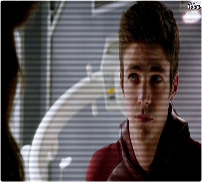 Ar fi si culmea sa imi placa manelele...doar sunt actor de teatru, am niste studii.. - episodul 74