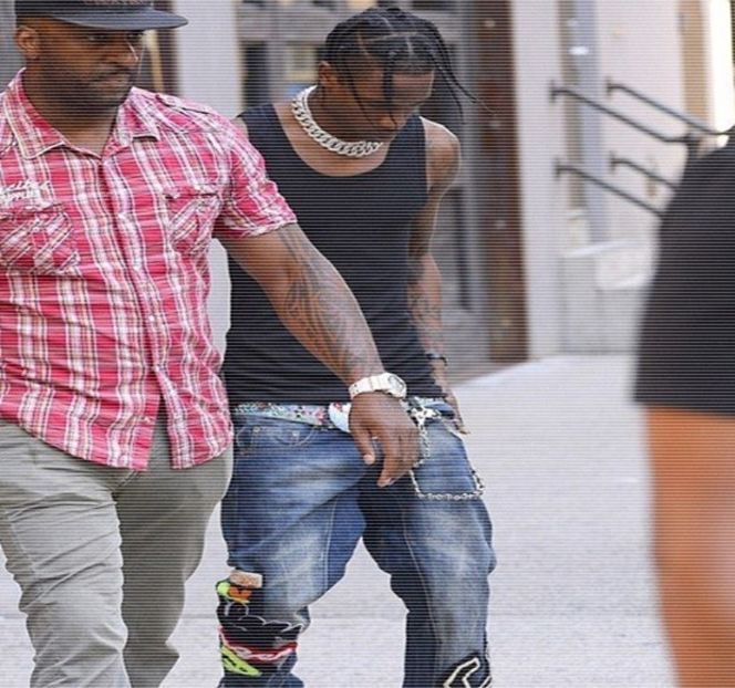 — Lucru, desigur, nepriceput de către respectiva. Pe când telefonul şi-l blochează şi totodată - 09 Distractin my thought of you