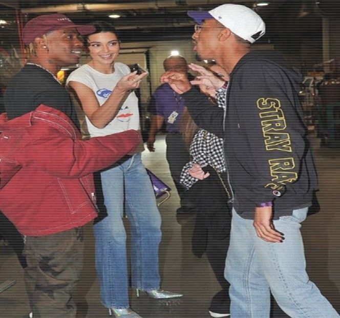 — Intenţia sa, demonstrându-i faptul că nu ar dispărea prea curând. Aşadar, după trecerea - 09 Distractin my thought of you