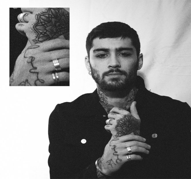 — Aflat pe un fotoliu din apropiere; printr-o mişcare rapidă îmbrăcând acea bucată de material. - 09 Distractin my thought of you