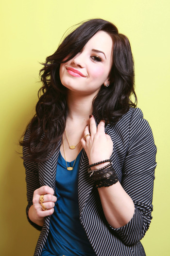 2 - Demi Lovato Nou Photoshoot