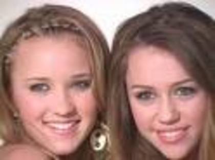 emy and mileyz = friends forever - emily osmet