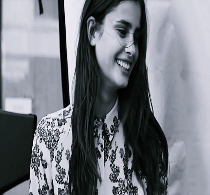 Important e să nu faci greșeala mea, să ieși, să socializezi cu toți colegii, să ieșiți de la -cl - Feels good to be back